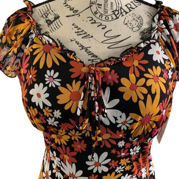 No Boundaries Junior's Large 11/13 Mini Dress Floral Print Padded NEW - Picture 3 of 10